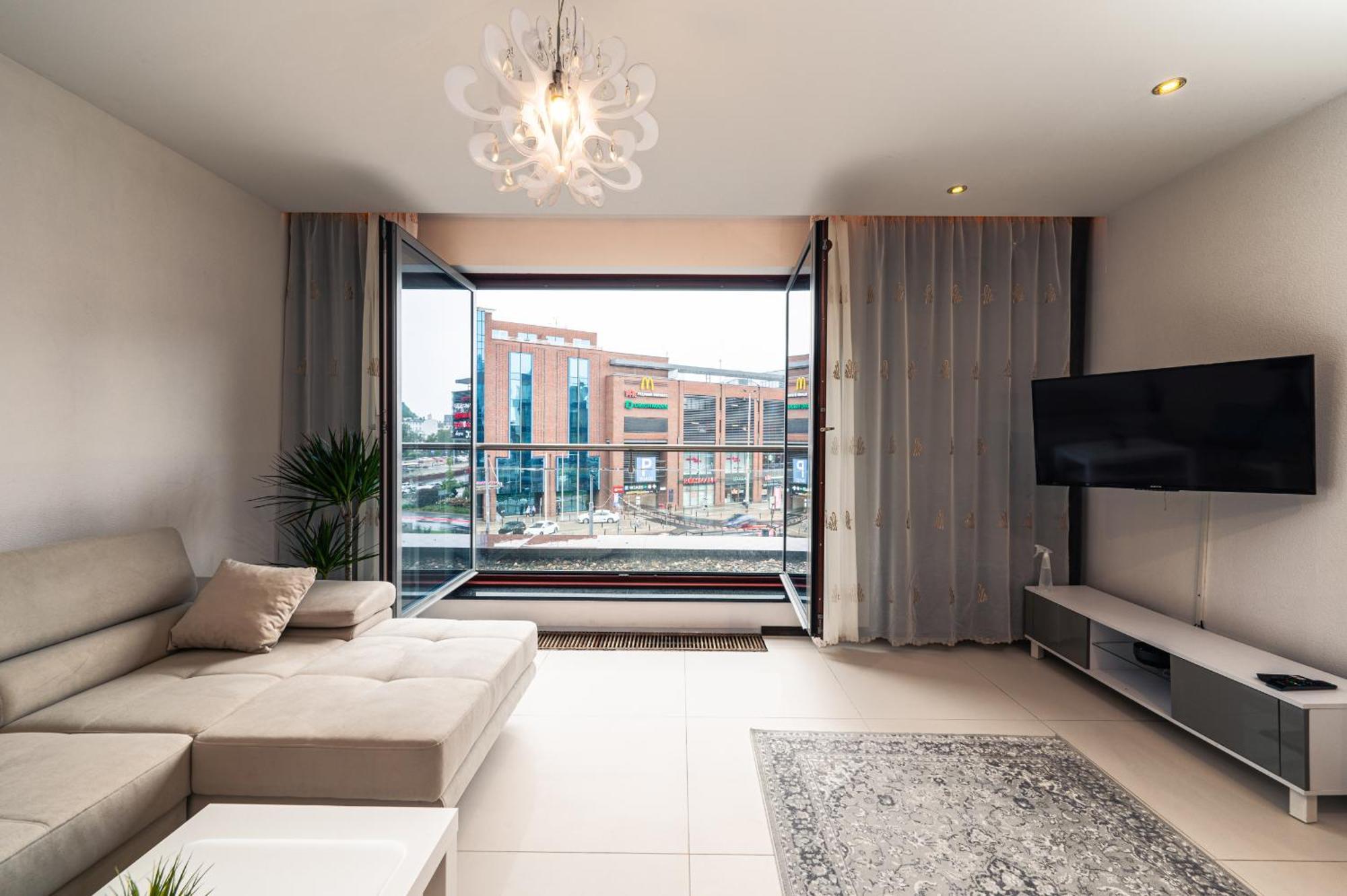 Center - Parking, Balcony, Workspace, Ac - By Rentujemy * Wrocław
