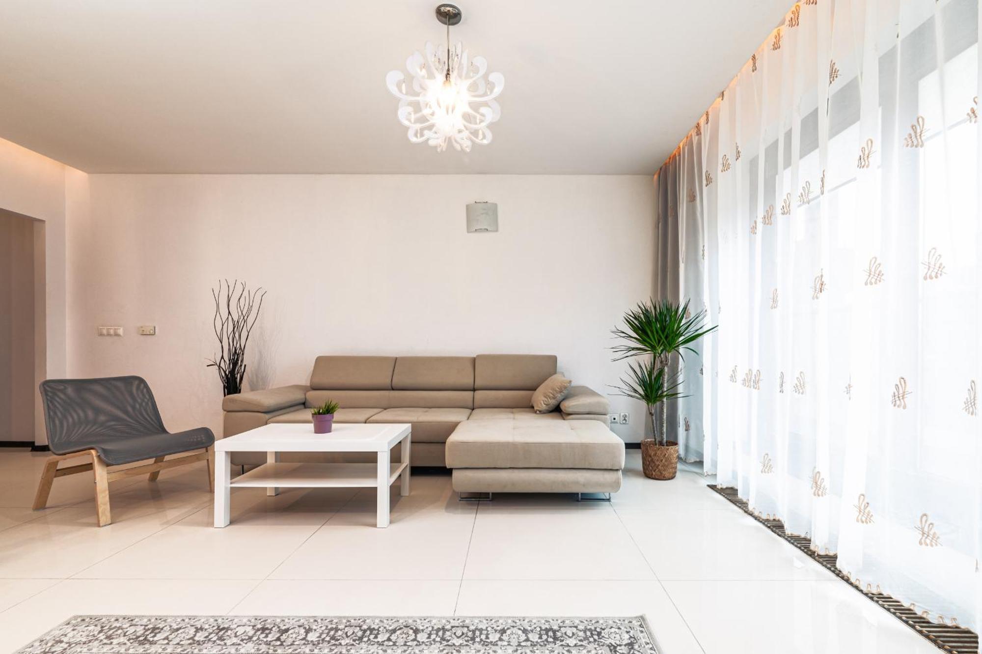 Apartment Center - Parking, Balcony, Workspace, Ac - By Rentujemy Wroclaw