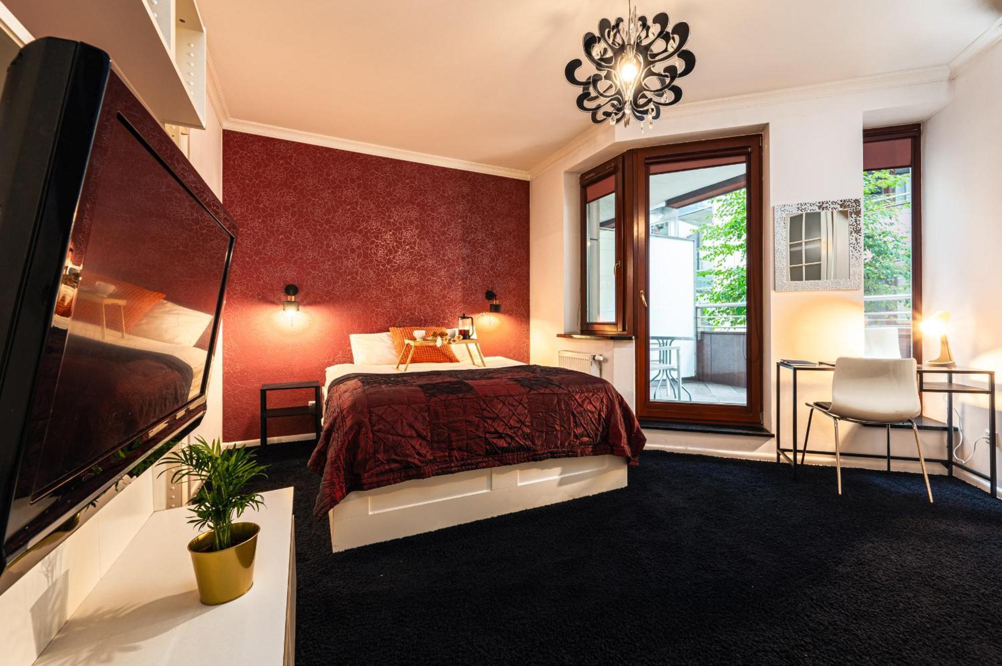 Center - Parking, Balcony, Workspace, Ac - By Rentujemy Apartment Wroclaw