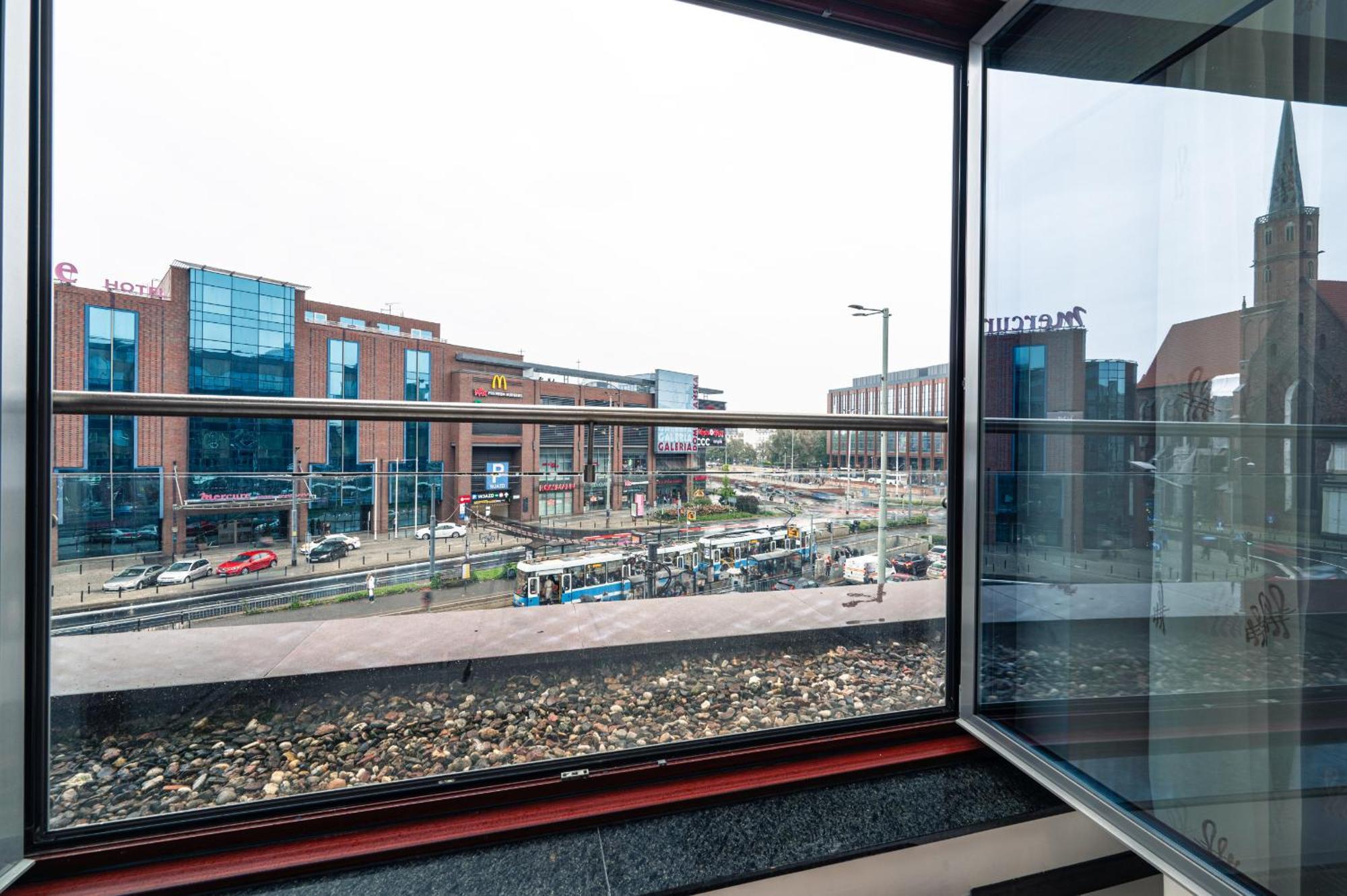 Center - Parking, Balcony, Workspace, Ac - By Rentujemy * Wroclaw